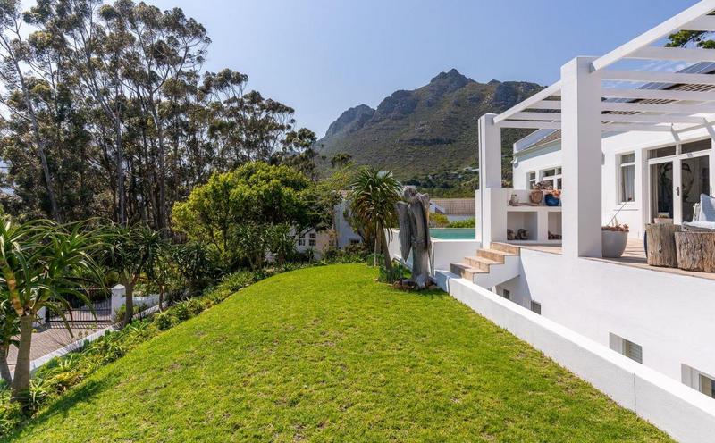 4 Bedroom Property for Sale in Hout Bay Western Cape